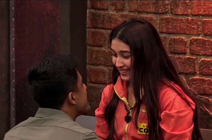 Akriti Negi meets alleged boyfriend Anshumat Srivastava